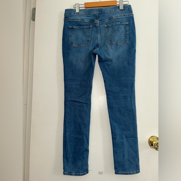 Old Navy Pull On Skinny Jeans - Picture 2 of 3
